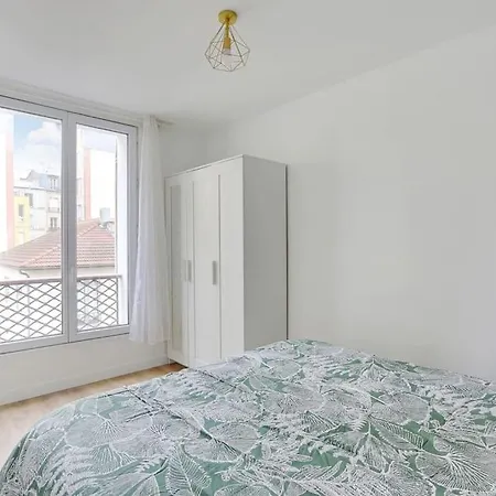 Appartement Suite Aux Portes De Paris Clichy Exterior foto